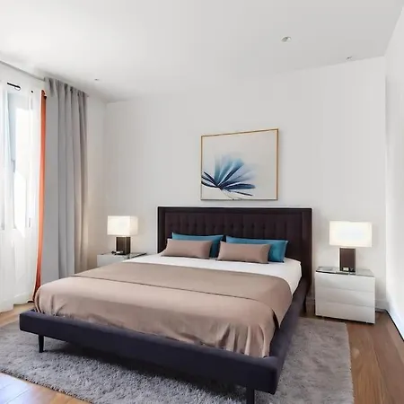A Beautiful House With Garden, 7 Guests Apartment Argenteuil